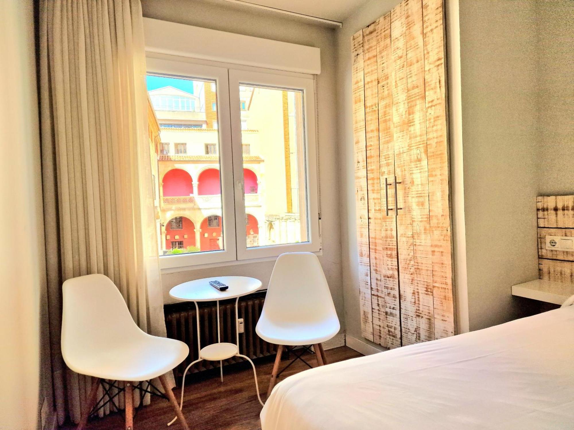 Urban Burgos Hotel Eksteriør billede