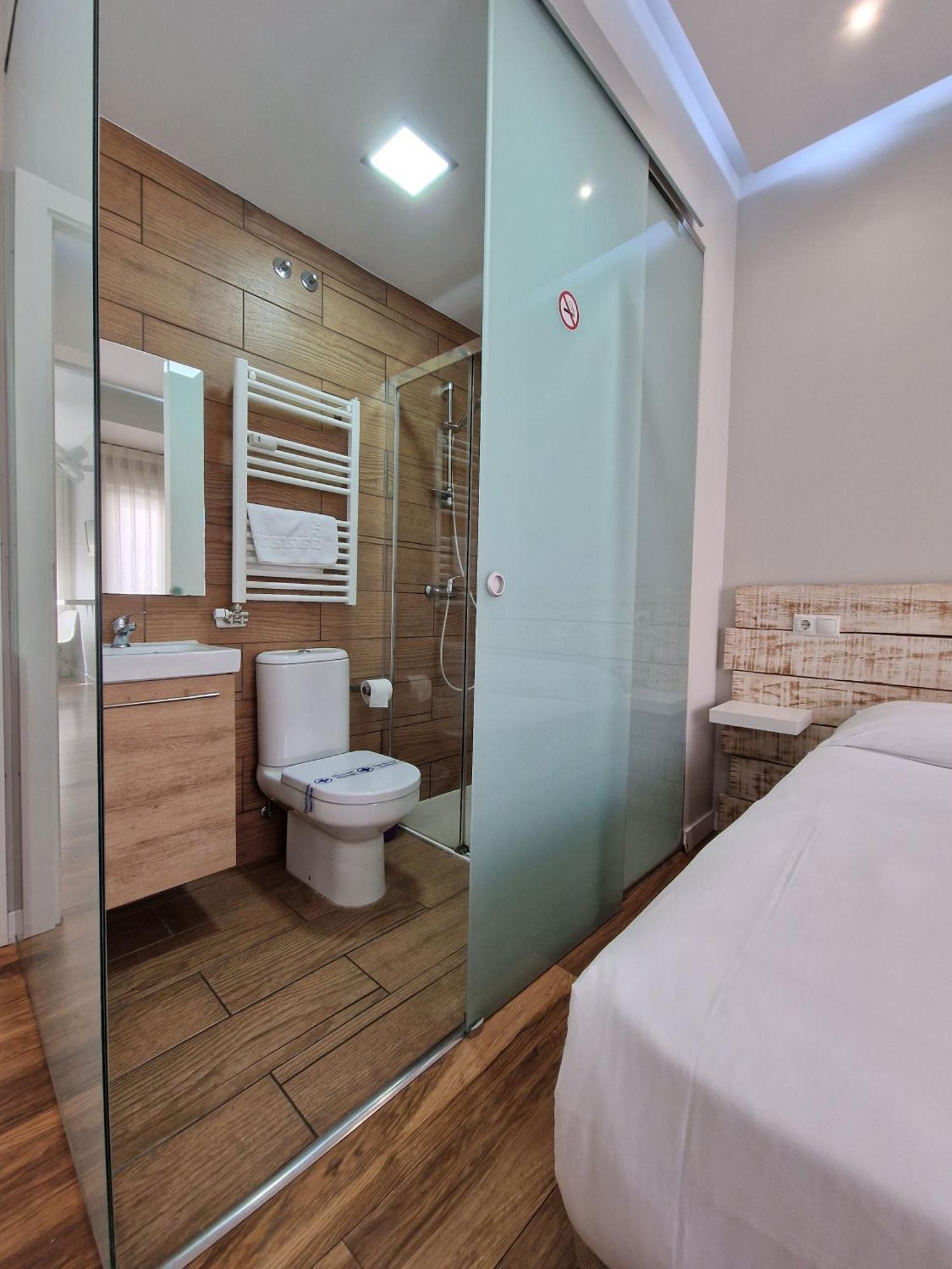 Urban Burgos Hotel Eksteriør billede