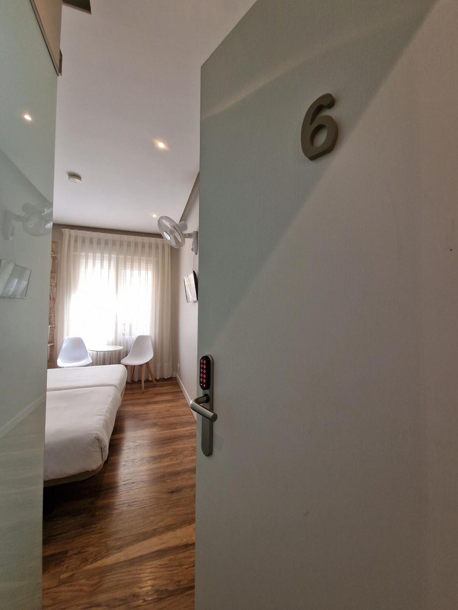 Urban Burgos Hotel Eksteriør billede