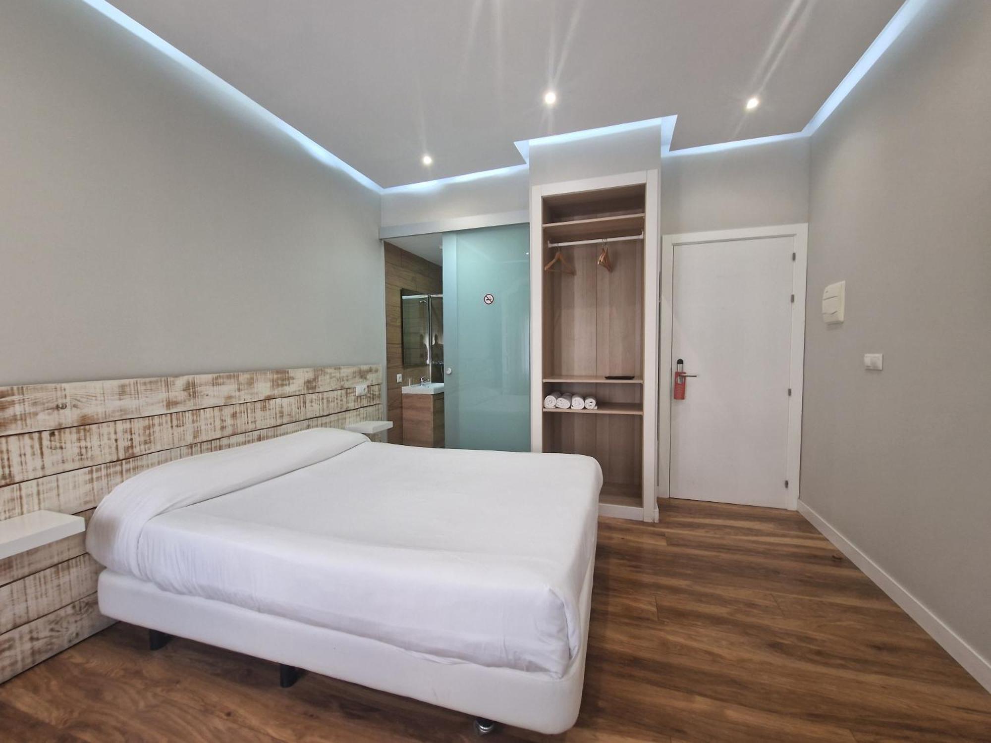 Urban Burgos Hotel Eksteriør billede