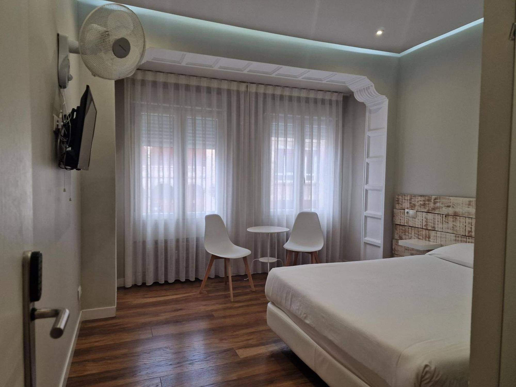 Urban Burgos Hotel Eksteriør billede