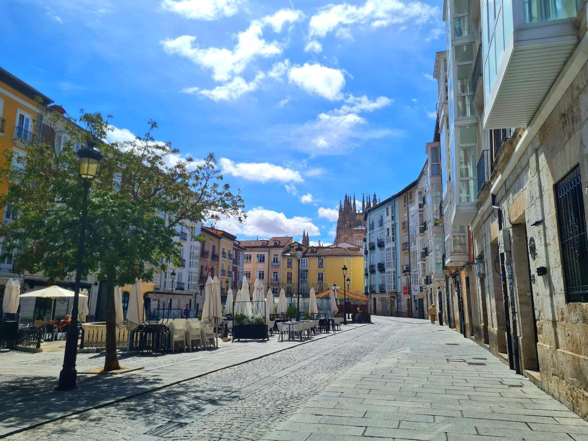 Urban Burgos Hotel Eksteriør billede