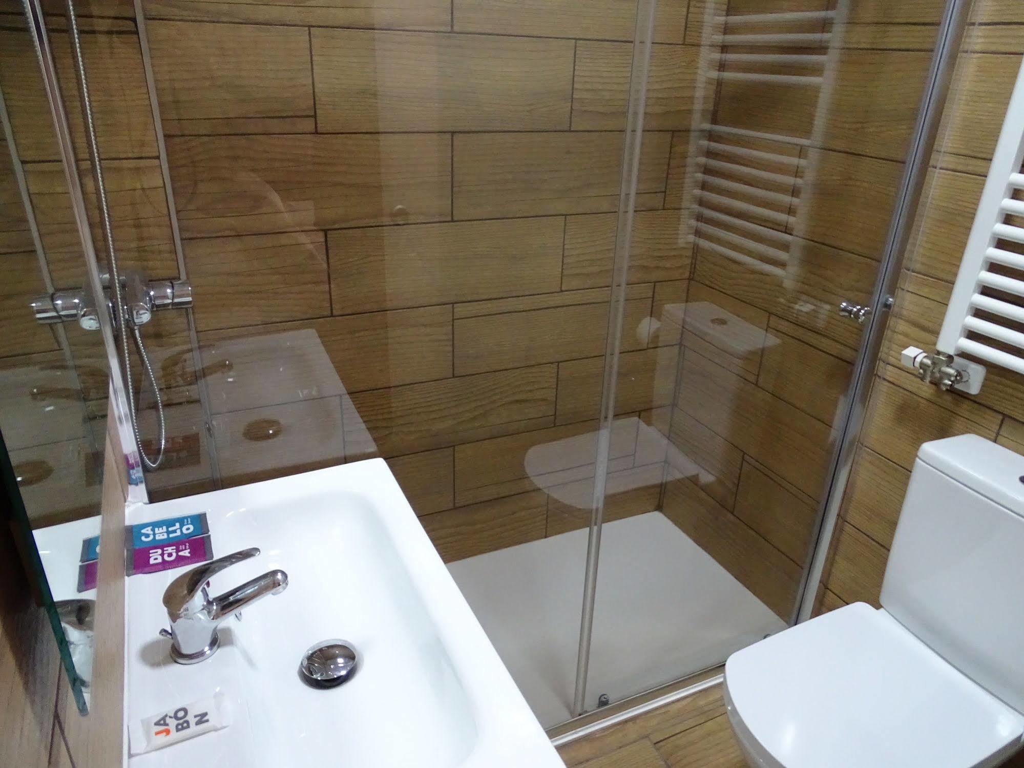 Urban Burgos Hotel Eksteriør billede