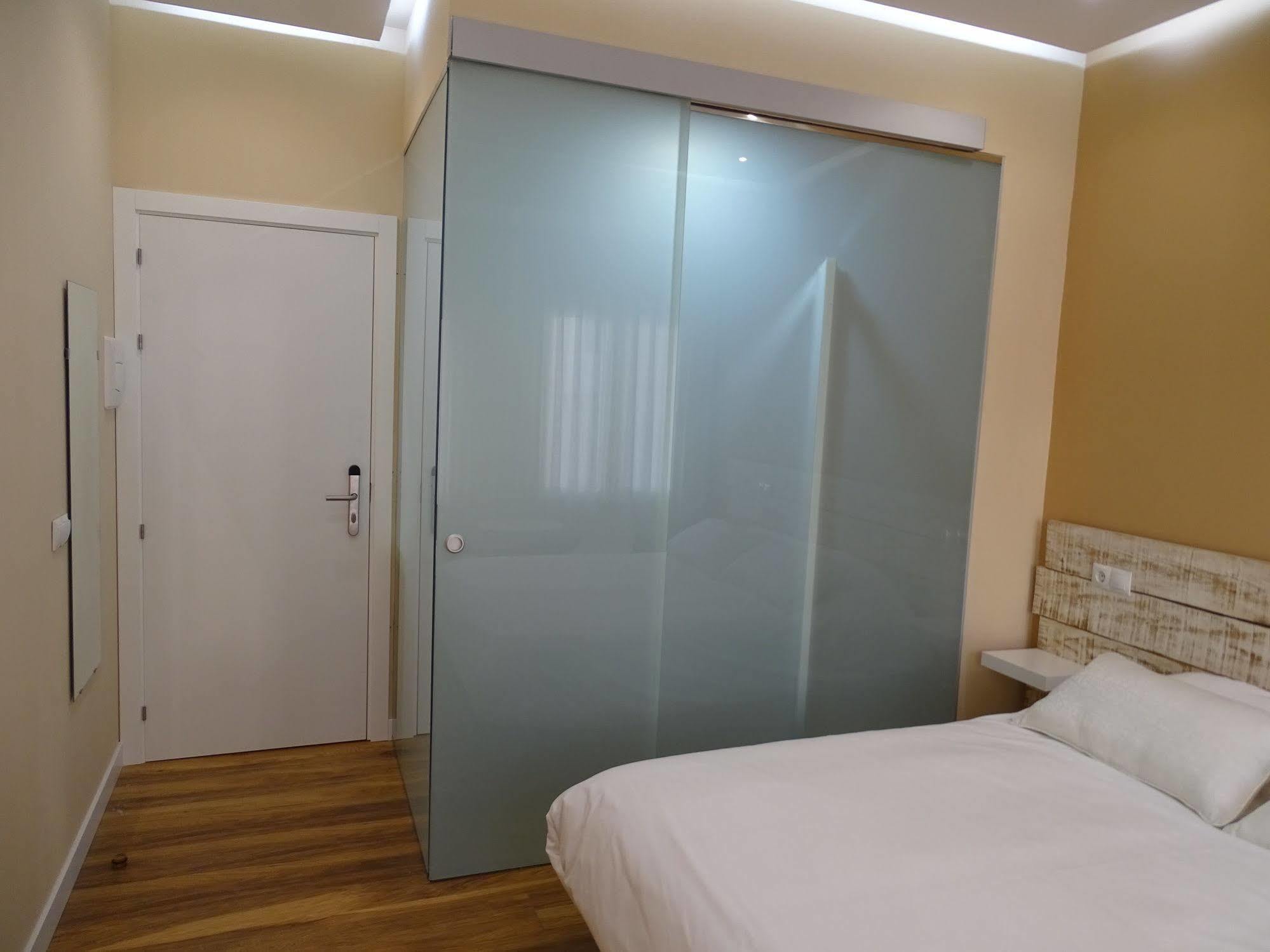 Urban Burgos Hotel Eksteriør billede